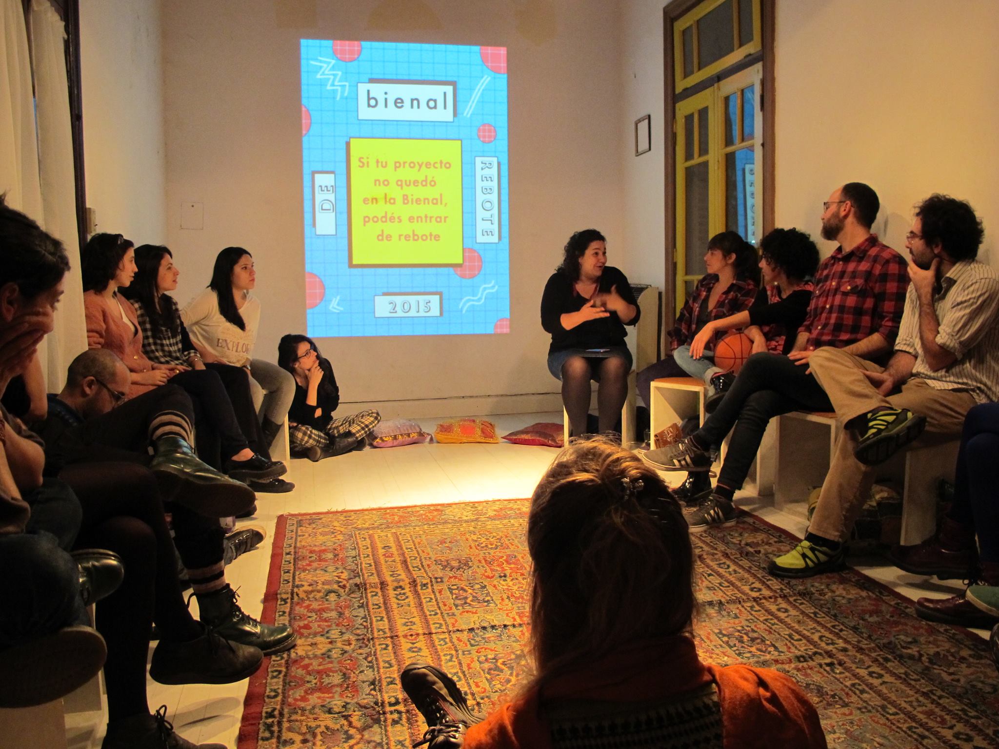 Debate y danza en la Bienal de Rebote, un espacio de socialización y acción. Foto: Gentileza.